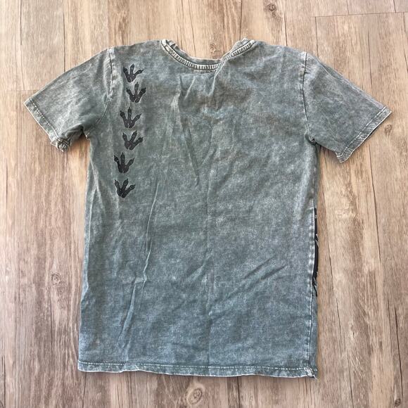 Jurassic World Boy's Tee Size Large Dark Green Washed Pre-owned Organic Cotton - Picture 2 of 6